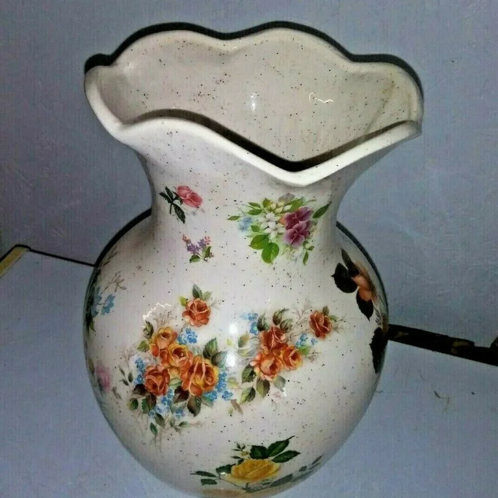 Vintage gorgeous vase